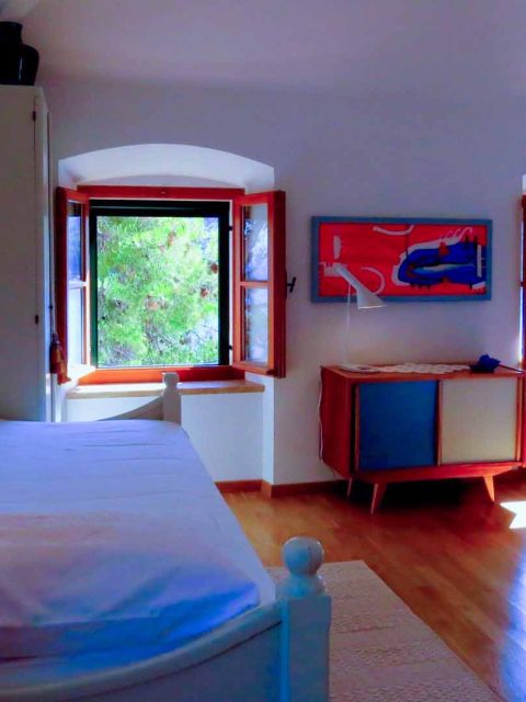 Villa Kaštil bedrooms and shower 3